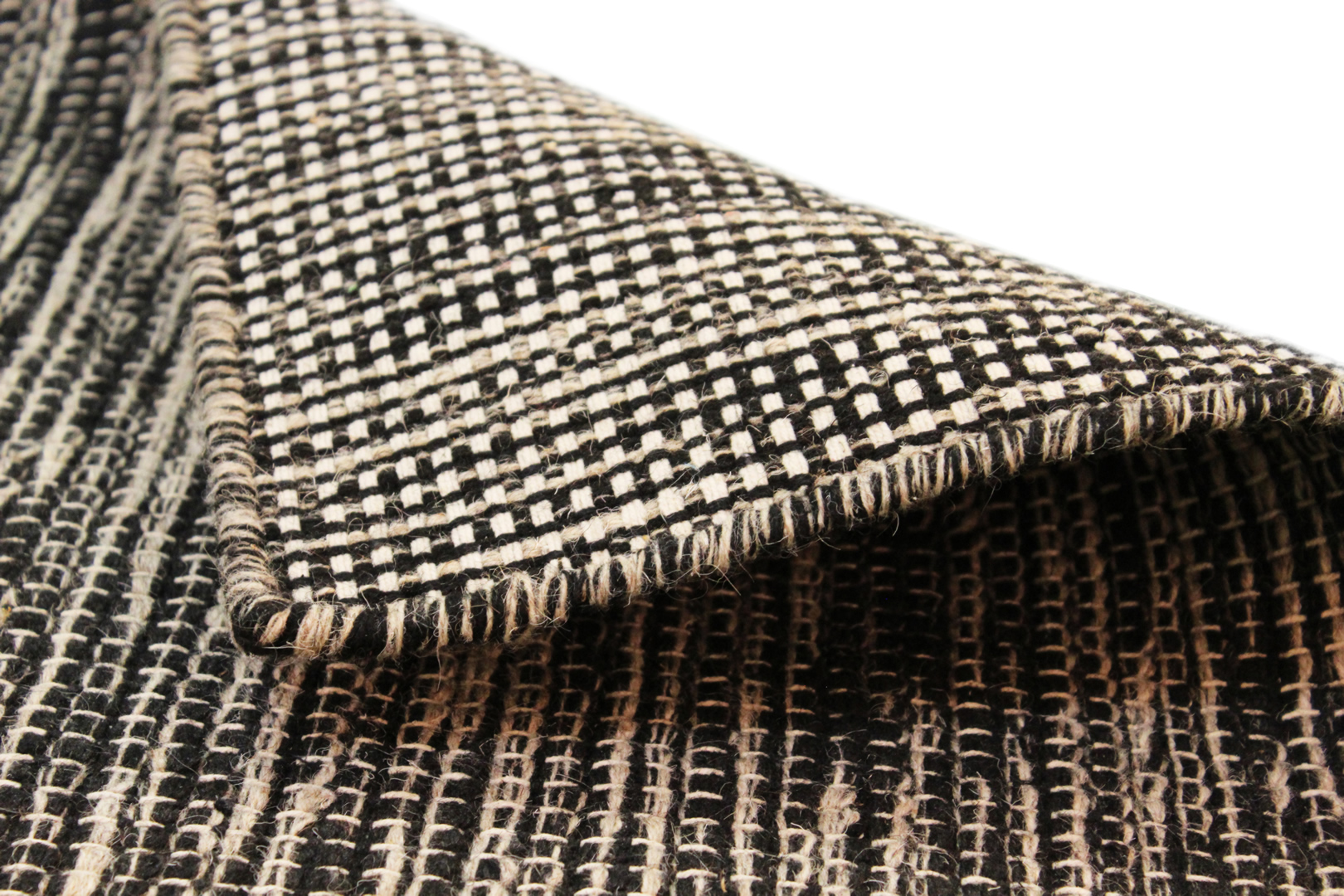 Tapis Tisse Ethnique