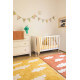 Tapis lavable en machine pour enfant moutarde Clouds Lorena Canals