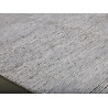 Tapis en soie de bambou et laine filée nouée main gris beige Majectic Angelo