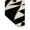 Tapis noir kilim pour salon Black Mellow