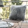 Coussin effet peau de mouton en acrylique shaggy Berenike