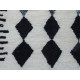 Tapis beni ouarain blanc en laine 300x195 Tizi