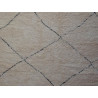 Tapis beni ouarain blanc en laine 390x275 Toula