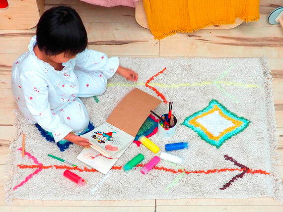 Tapis enfant à nettoyer