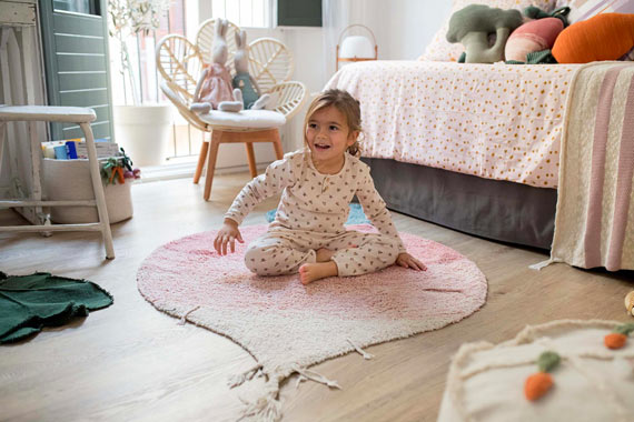 Choisir la taille et l'emplacement d'un tapis enfant dans une